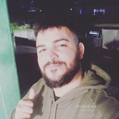 Empreendedor, desenvolvedor de software e tecnólogo em mecatrônica industrial! Viciado em trabalho, estudos e desenvolvimento pessoal.