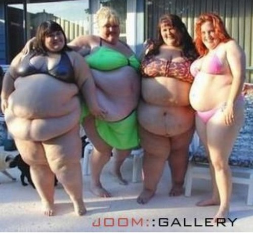 i walk in the room and people stare #fatpeopleprobz