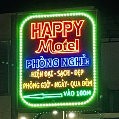 JeremyMGreene's profile picture. aka “shocked guy in sweatshirt with beard”