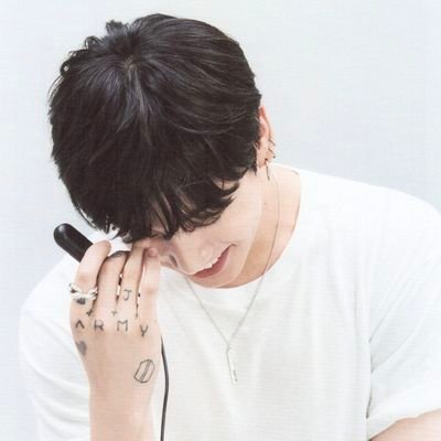 cherie_jk's profile picture. 천천히 굴러갑니다 | @cherish_jjk