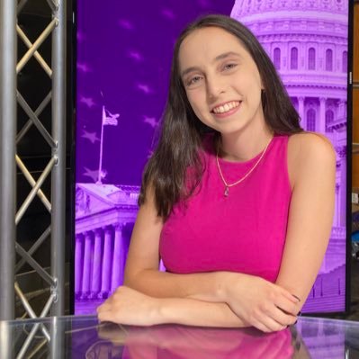 Desk assistant @nbcnews | Forever @MedillSchool & @nnn_news