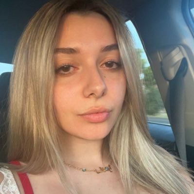 sandrasaeb's profile picture. 