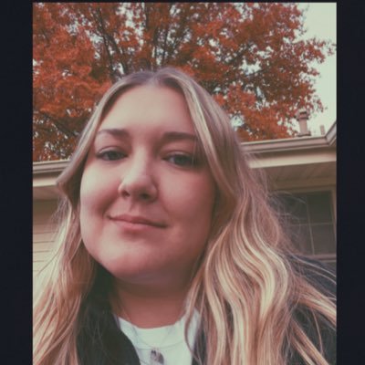 izmllr's profile picture. full time Bish