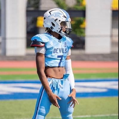 Class of 25 DB and WR 6’2” 183 Newark central high school 3.4 GPA ⭐️⭐️⭐️ ATH Head Coach @coachmarkchs NCAA ID 2310126334