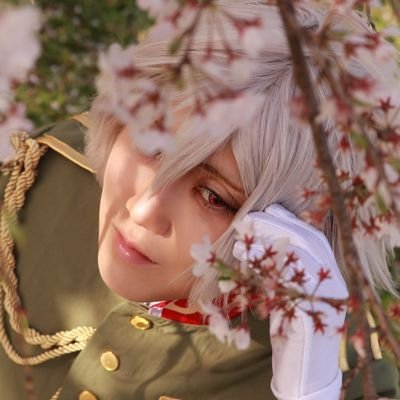 最近ゲームしてる。アニメ大好きです。絵を描いたりコスプレしたり小物作ったりしてます。夢と希望で生きてます。