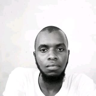 Am amuslim ||Proud Father & Husband||real estate agent ||blogger ||car dealer || philanthropist || activist || @manutd is ma DNA