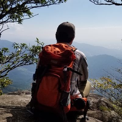 福岡大学経済学部准教授。内閣府政策コンテスト地方創生大臣賞、公務員アワード賞、総務省統計表彰特別賞etc. 著書https://t.co/I3LzvcOO1O、https://t.co/yhGjV7LPVI