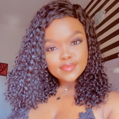 Shima_extra's profile picture. Professional Bridal Hair Stylist #hottestgemini#  Softgirl