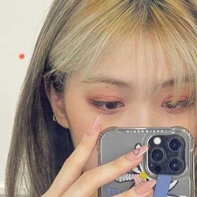☘︎ 𝐛𝐮𝐬𝐢𝐧𝐞𝐬𝐬 : grace of o’lassie filled with a fragrance of thee rose from within ꒰ᵕ༚ᵕ⑅꒱. write with o’golde atrum 🦢. wording is hearra destiny ୫🕊.