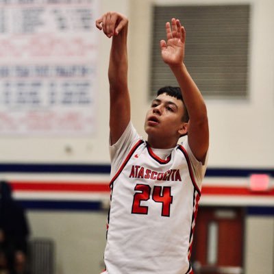 Class of 2026|4.18GPA|Athlete|Atascocita High School🦅 | @AHS_Eagle_bball/5’9/140| IG @j.valenzuela2026| Contact 832.566.4580