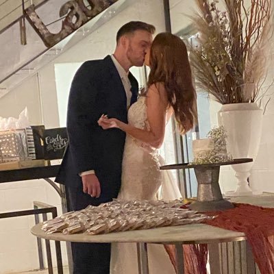 Lys462's profile picture. ICU Nurse 🌿 || ACU Alum