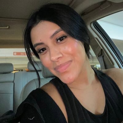 mari_bellaaa's profile picture. 