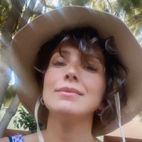 yasemin eraslan (@yaslev) Twitter profile photo