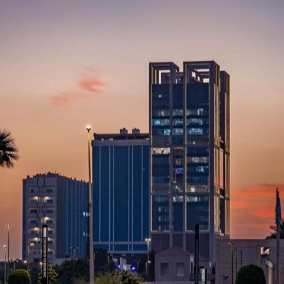 مهتم بتأسيس الشركات والاستراتيجيات والتطوير. Interested in building complex companies and strategies الرئيس التنفيذي @sadaraacom
