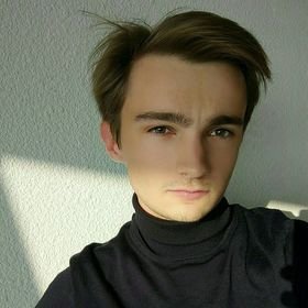 22 ans, étudiant en médecine
« Toutes les choses reviennent éternellement, et nous-même avec elles. »