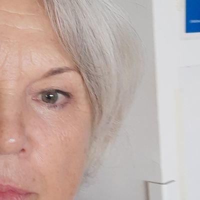 Demasiado joven para estar callada. Demasiado vieja para que alguna respuesta consiga ofenderme. Guerra sin cuartel al maltrato animal y a quienes lo favorecen