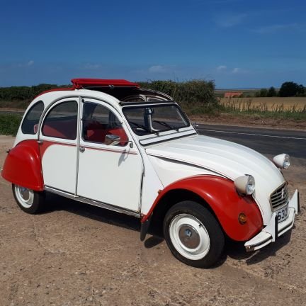 #weirdcartwitter 2CV Dolly owner
BIG fan of Fiat Pandas. 
Also - vegan, countryside, nature interests. NW Norfolk, UK