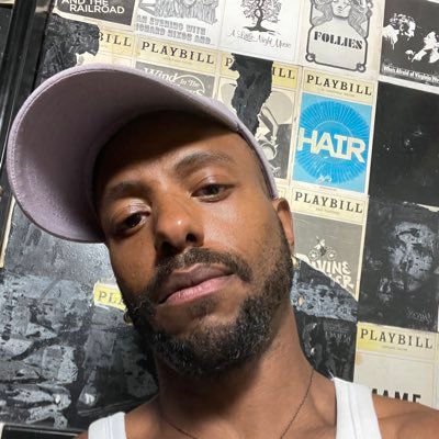 theJMRavatar's profile picture. y’all’re funny