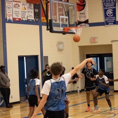 Student Athlete 🇨🇦 | 6’7 G c/o 2026 | Crestwood Prep | @bennettwh1te on IG