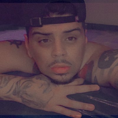 Been a minute but I’m back now! gamer, tattoo lover, music lover, that’s about it!