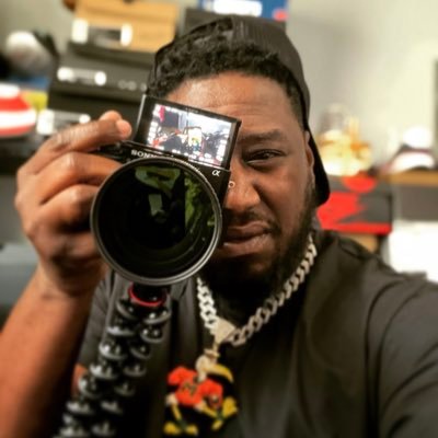 T.A.S.S is hosted by UrAvgSnkrs Guy: a Sneakerhead YouTuber with over 70K Subscribers. A Sneaker Reviewer with days of experience reviewing shoes