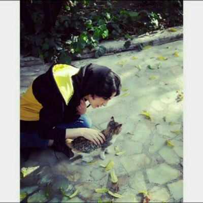 AsiyehAram's profile picture. Far , in a world of one's own

Student at @CodeToInspire