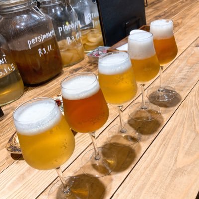 LKhrh's profile picture. 