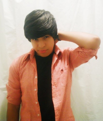 Sou bebe do @Geeuk12 .Fc   feito dia 14/10/11
