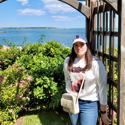 evaperezzzz's profile picture. 