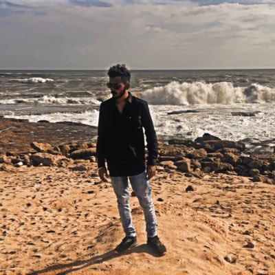 Utsavpatel3009's profile picture. 👉तुमसे जुड़ी 👏हर एक चिज से 💕इश्क है महाकाल❤️ चाहे वो 🙏तुम्हारा 🚩इंतजार ही सही👏  🔱🚩 HaR HaR MaHaDeV 🚩🔱