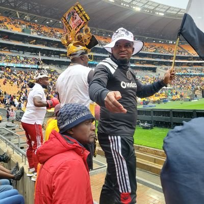 I don't give up easily, I am a go getter, a loving father, only son to my mom,only brother to my 3 sisters ❤️die hard Orlando pirates fan @tops manager