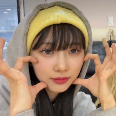 bbb0ya's profile picture. 21 y.o ~ isfj👀 ~ Aries👀 ~ she/her
