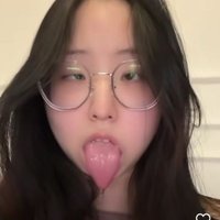 neck fetish vd (@jeniearliva) 's Twitter Profile