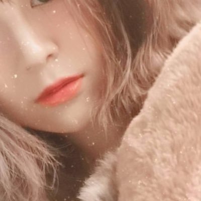 𝒥𝓊𝓈𝓉 𝒶 𝒸ℴ𝓈𝓂ℴ𝒽ℴ𝓁𝒾𝒸 💄✨.. ℳ𝒶𝓀ℯ𝓊𝓅 ☆ 𝓃𝒸 ①⑧