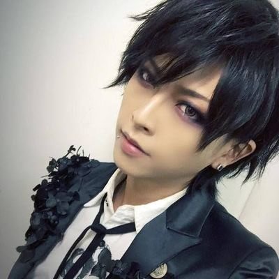 Brayantakashima's profile picture. ⚫ GUITARIST ⚫
 ⚫VOCALIST ⚫
⚫VISUAL KEI⚫