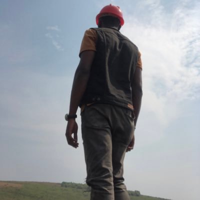 ChrisYoleke243's profile picture. Architecte et designer