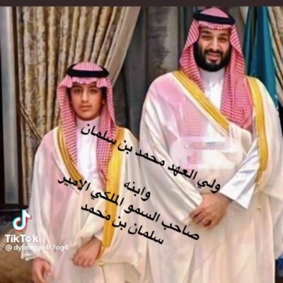 هكذا تبلورت شخصيتي: لا يغريني مديح ولا يسقطني انتقاد ❤️ Good lover for my community and my country 🇸🇦k S A🇸🇦 ٢٤ ساعه ماتضيفني يحذفك البرنامج تلقائياً