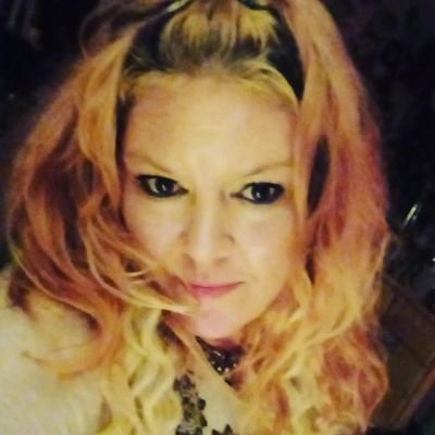 Stagehand love music and everything to do with music!