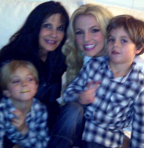 Its Matty and Britney BITCH!