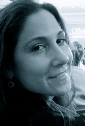 HollieMTeslow's profile picture. 