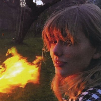 s-her, slytherin, polish
swiftie, harrie, louie & potterhead