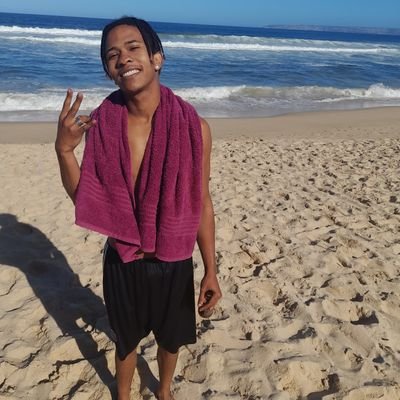 JonMosesZA's profile picture. whatever you are, be a good one🤍
23