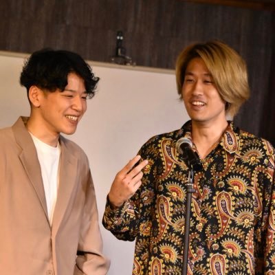 感電ライチは、SMAに所属する佐久間隆宏と岡本泰生からなるお笑いコンビ。