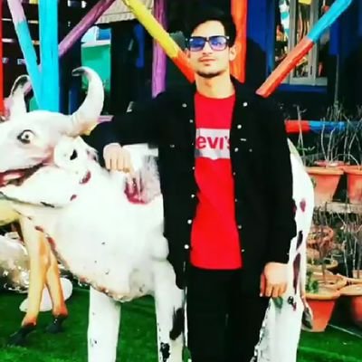 music 🎵🎶 lover 💖 attitude 😎 king 
big fan of yoyo honey singh ❤️🥰
love juuu legend