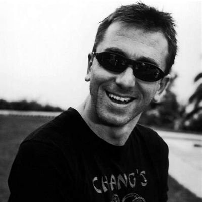 MrOrangeSays's profile picture. Ψ Because Physical Wounds Heal