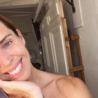 Carly Rowena (@carlyrowena) 's Twitter Profile Photo