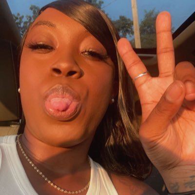 _YouloveDae's profile picture. Dae ♎️ | 👻:daej1011 | Live in the Moment , Good times are Golden✨