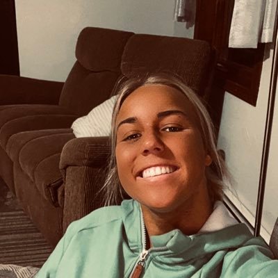 MonicaY76593677's profile picture. 