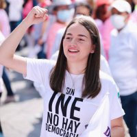 Tania Larios (@tanialariosmx) 's Twitter Profile Photo Tania Larios (@tanialariosmx) 's Twitter Profile Photo