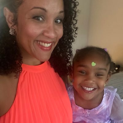 Chair of Diversity, Equity, Inclusion @UMarylandRadOnc| Radiation ☢️ Oncologist | She/Ella | Health Equity|🏃🏽‍♀️🚴🏽‍♀️💪🏽|Proud Mom👦🏽👧🏽|Tweets=mine